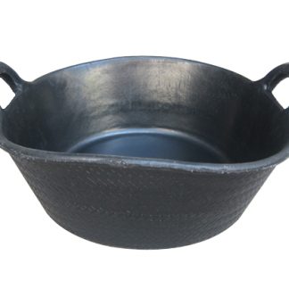 21L. Rubber kuip of trog.